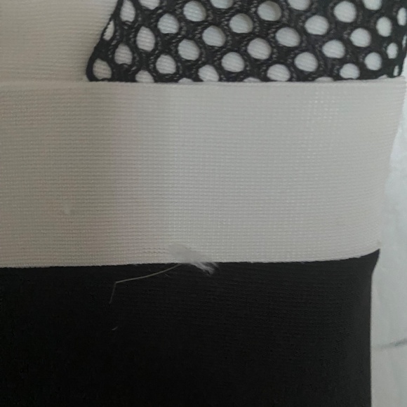 Black and white dress - Picture 5 of 5